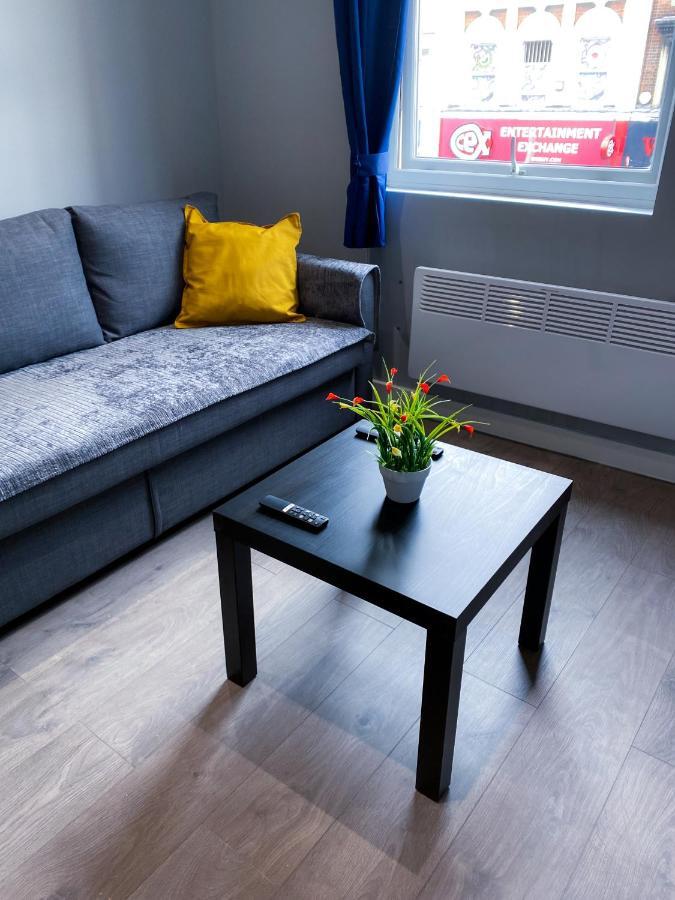 Stylish 1 Bedroom Flat In Wood Green Londres Exterior foto